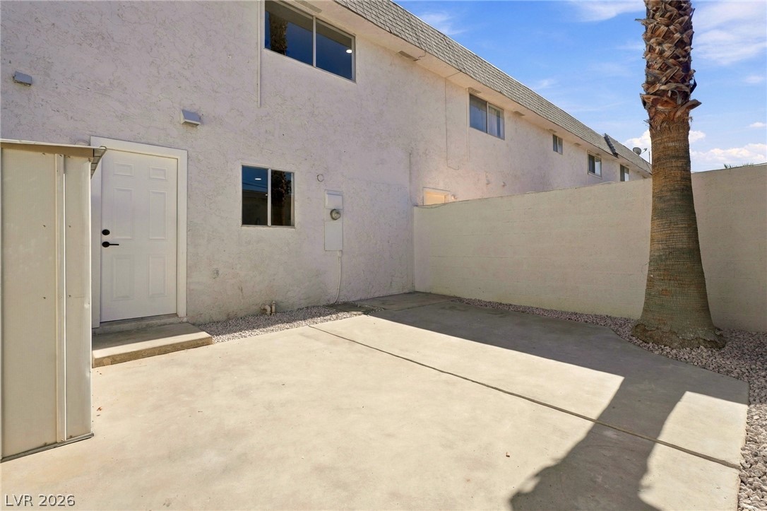 727 Greenbriar Townhouse Way Property Photo 10
