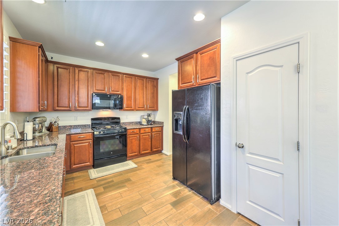9317 Flowering Tulip Avenue Property Photo 9