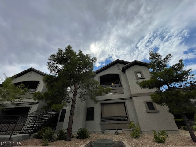 8250 North Grand Canyon Drive 2040 Property Photo 1