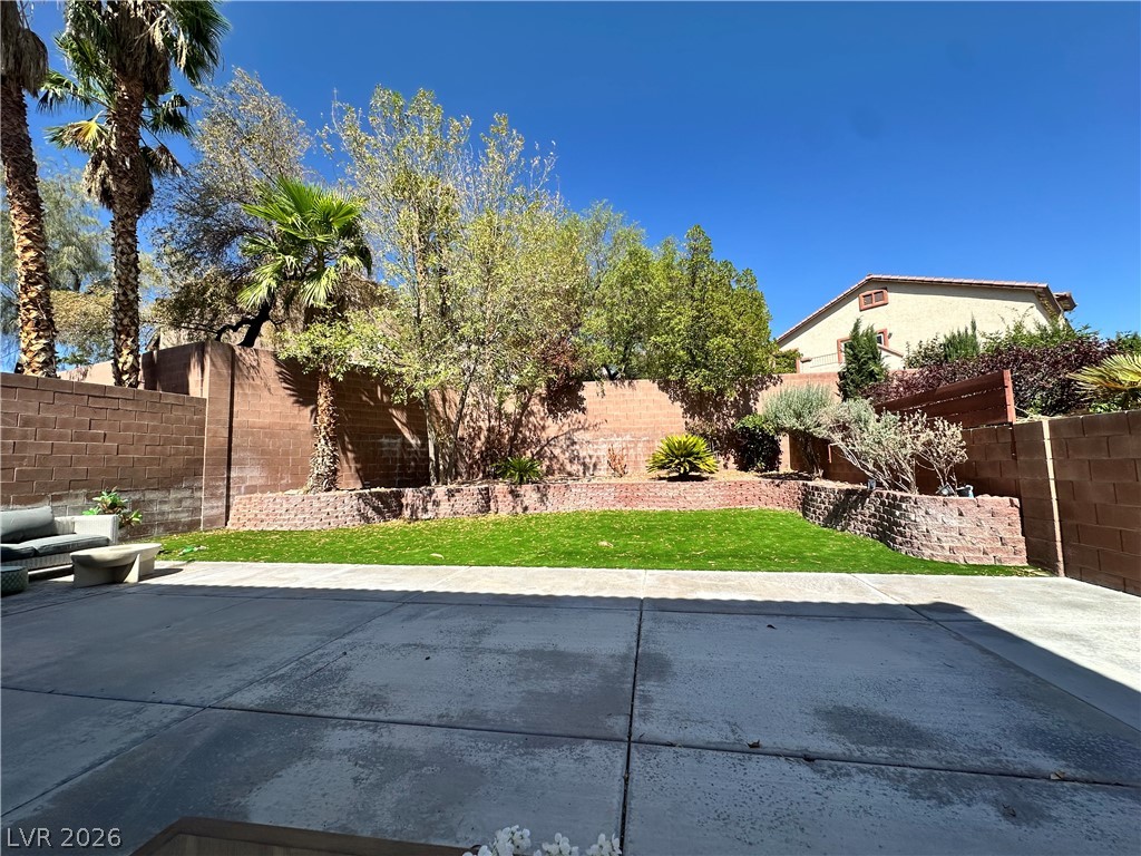 537 Lacabana Beach Drive Property Photo 13