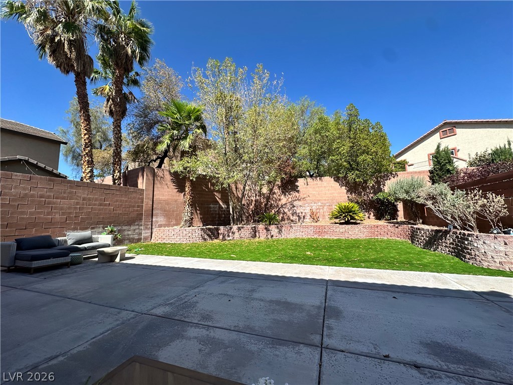 537 Lacabana Beach Drive Property Photo 14