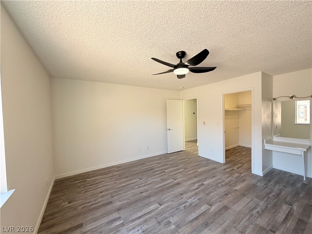 2304 Sabroso Street Property Photo 4
