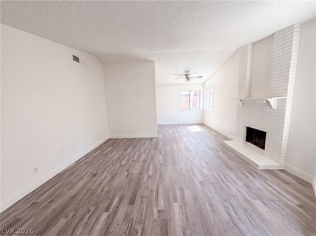 2304 Sabroso Street Property Photo 7