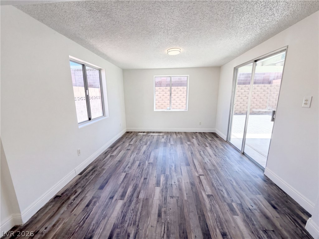 2304 Sabroso Street Property Photo 11