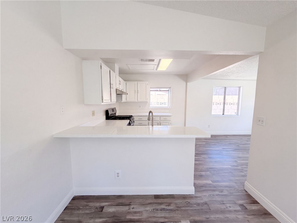 2304 Sabroso Street Property Photo 12
