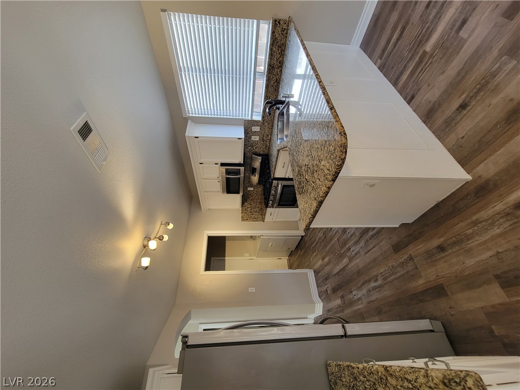 8218 Tone Street Property Photo 4