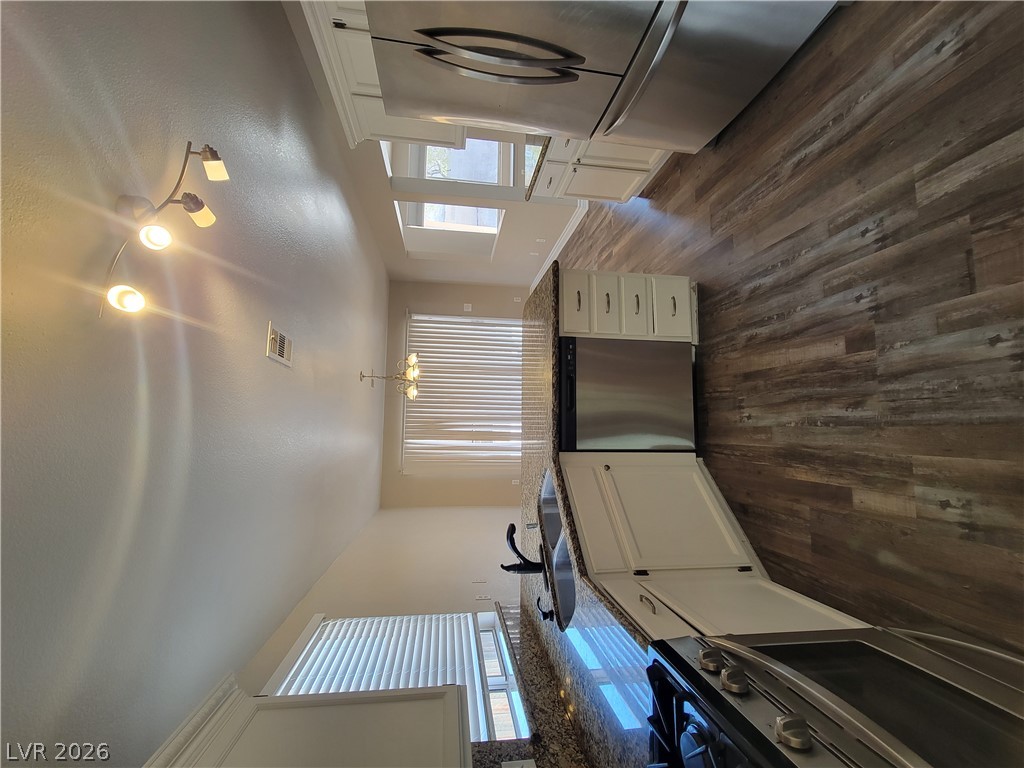 8218 Tone Street Property Photo 5