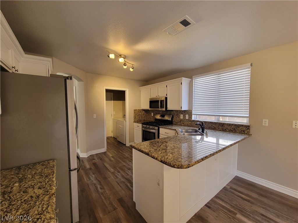 8218 Tone Street Property Photo 7