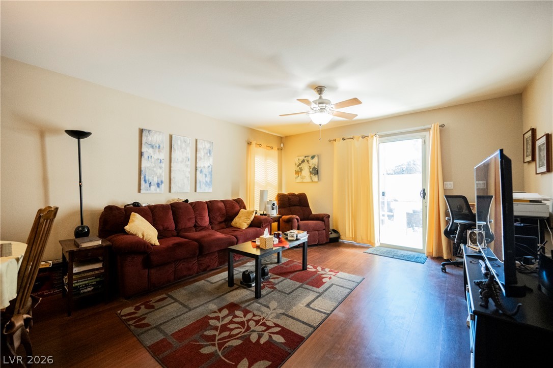3221 Aiken Street Property Photo 6
