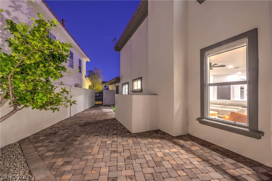 8432 Paseo Vista Drive Property Photo 45