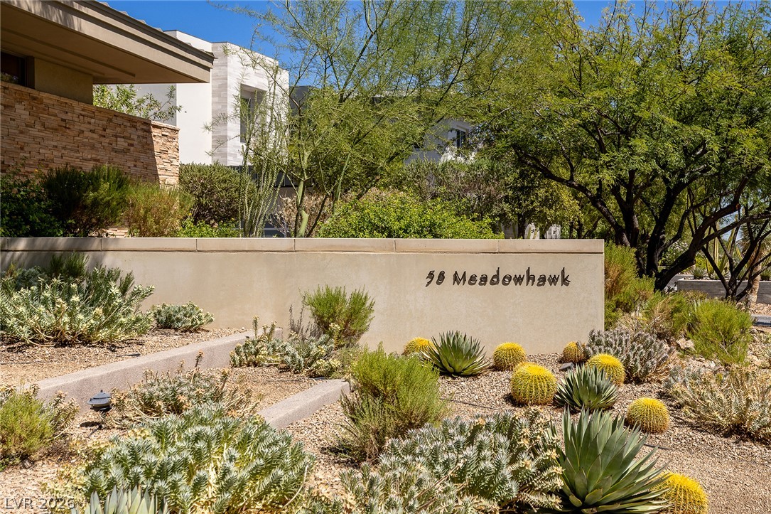 58 Meadowhawk Lane Property Photo 2