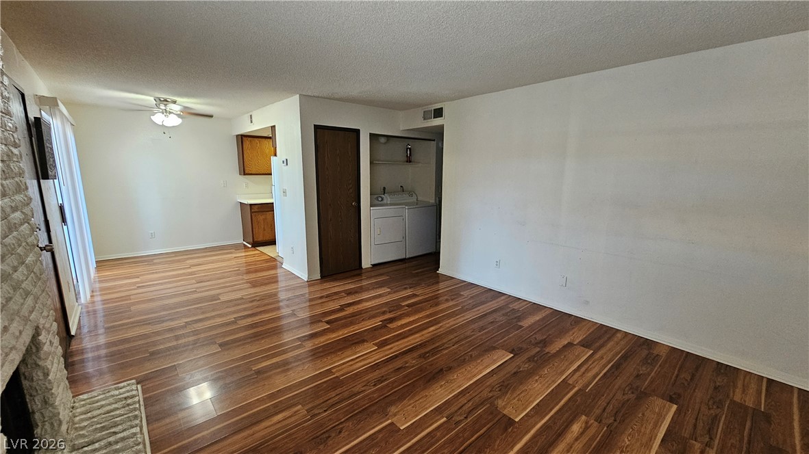 2771 Eldora Circle C Property Photo 4