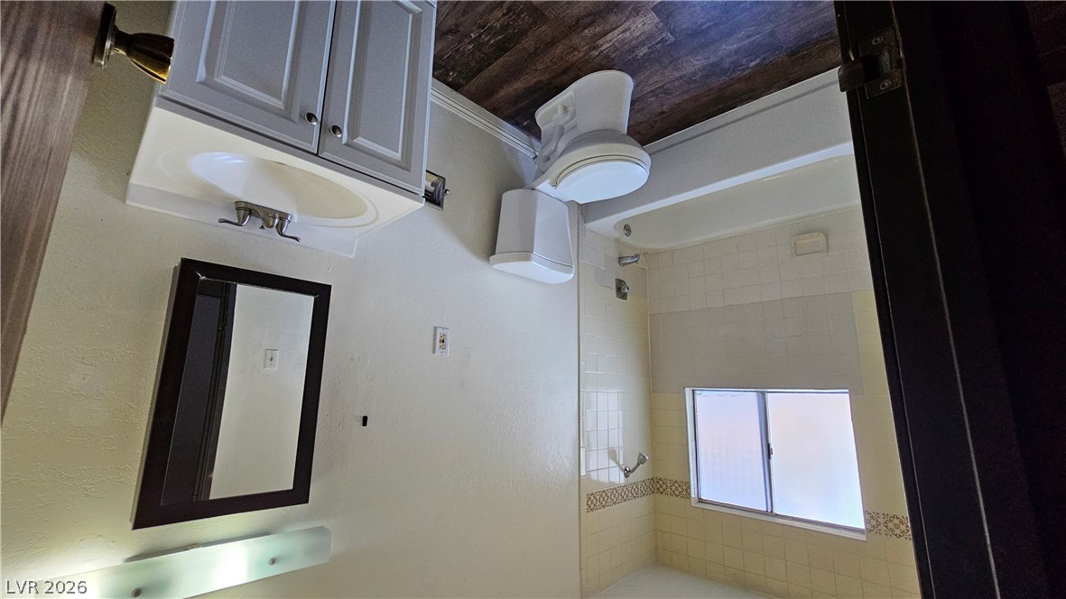 2771 Eldora Circle C Property Photo 12