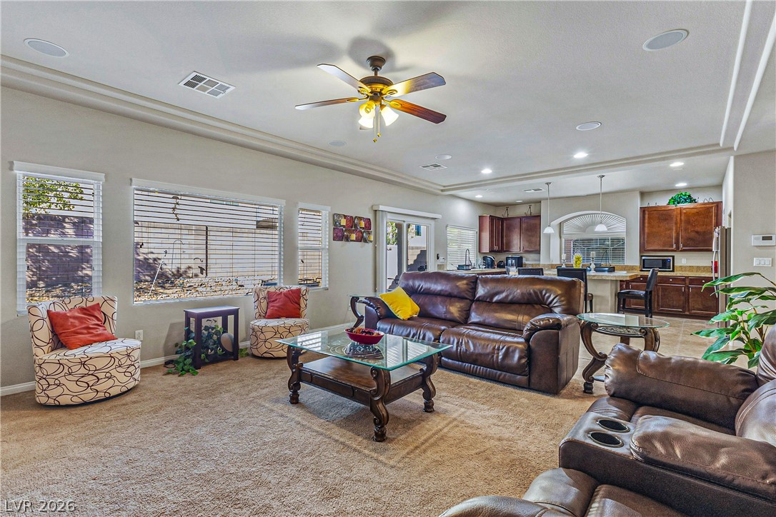 6368 Stag Hollow Court Property Photo 7