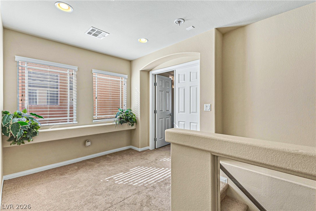 6368 Stag Hollow Court Property Photo 15