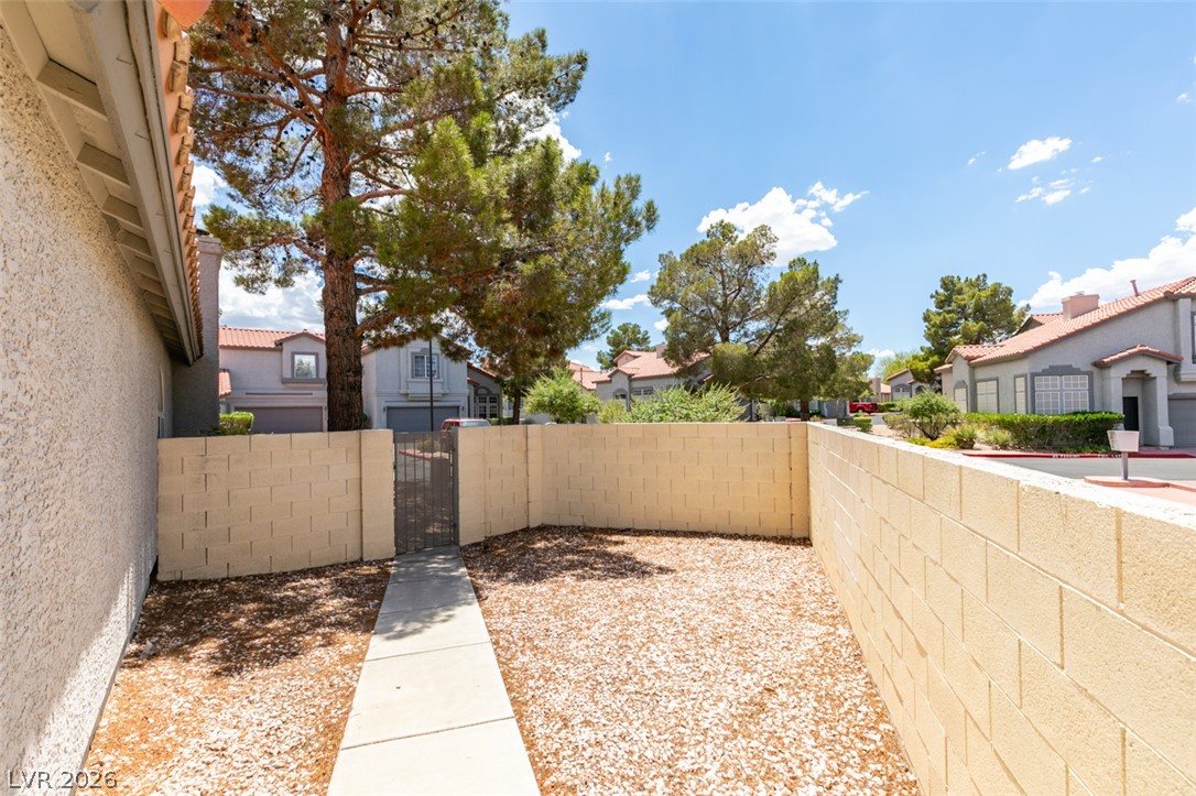 2325 Ramsgate Drive Property Photo 37