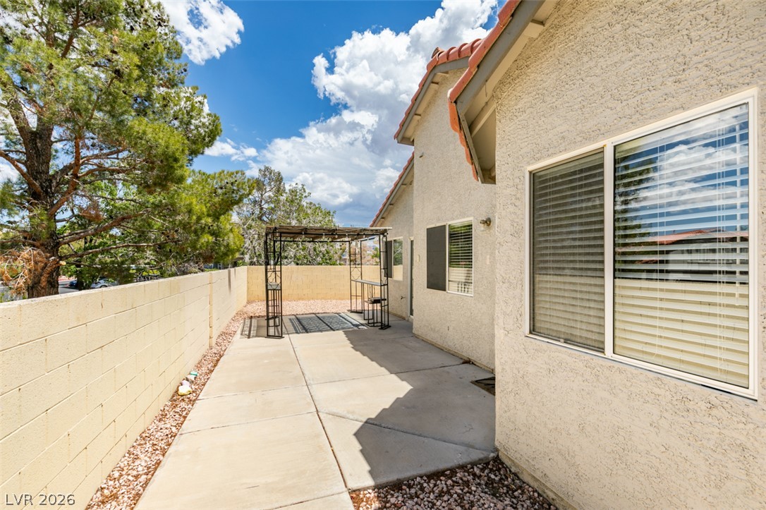 2325 Ramsgate Drive Property Photo 38