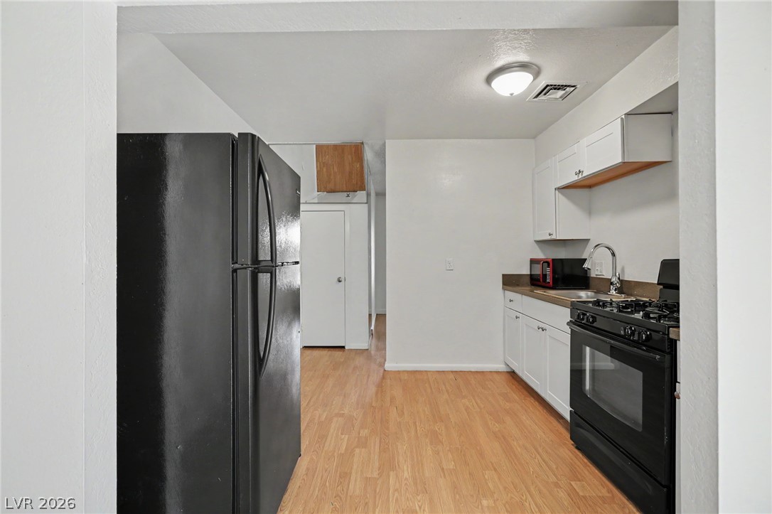 3968 Visby Lane Property Photo 12