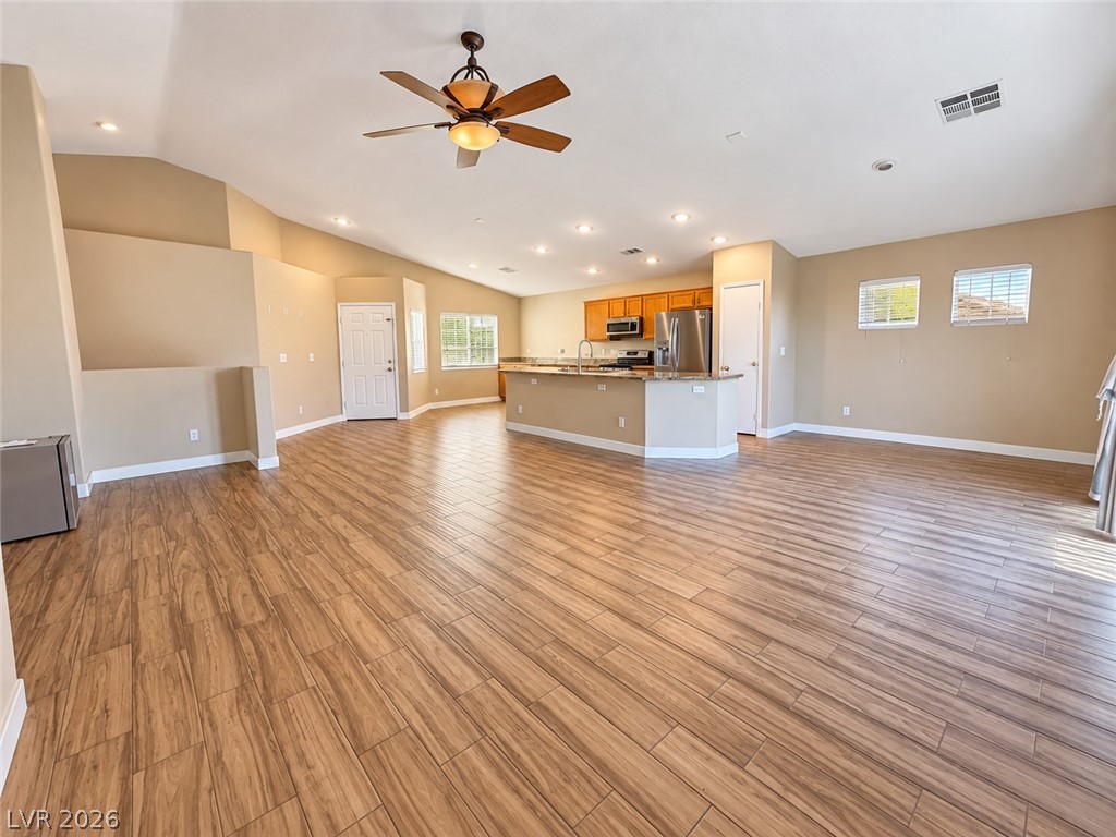 4648 Mountain Tree Street Property Photo 3