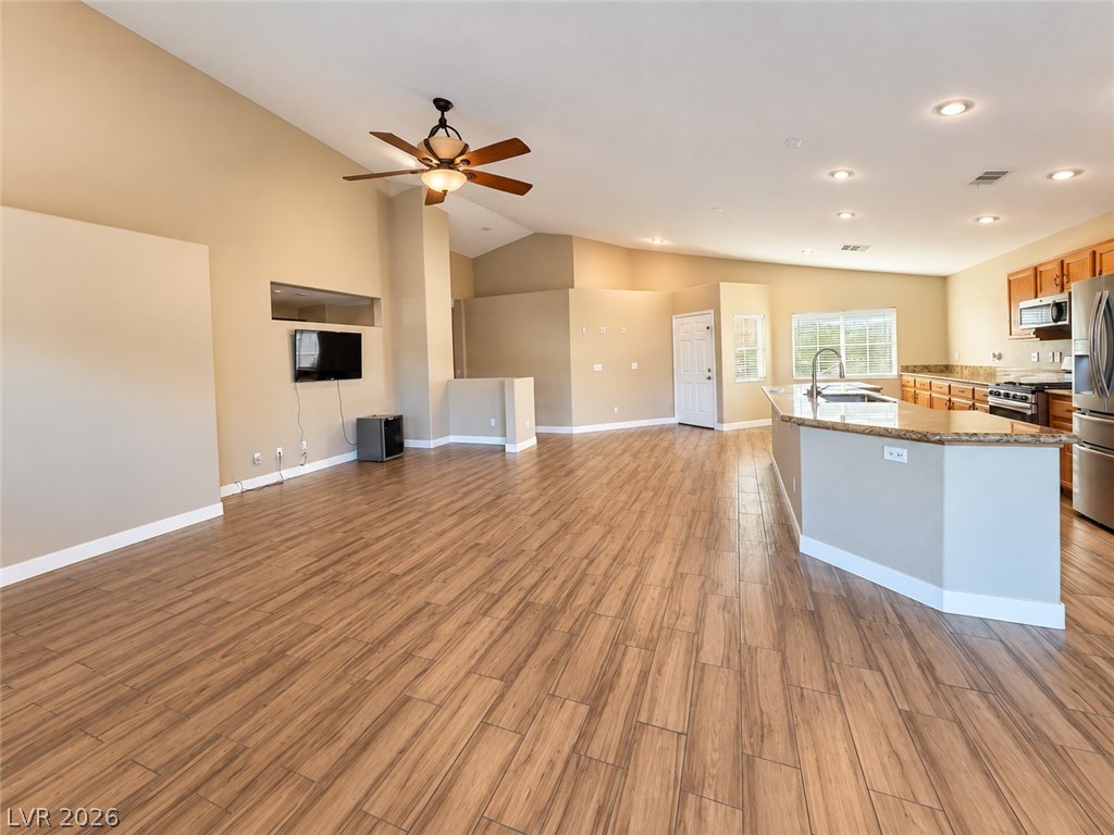 4648 Mountain Tree Street Property Photo 4