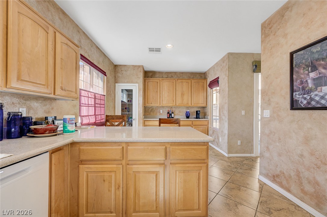 1849 Ardilea Street Property Photo 33
