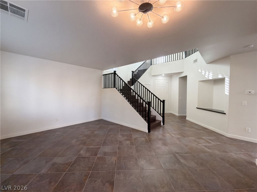 2559 Hitchcock Street Property Photo 7
