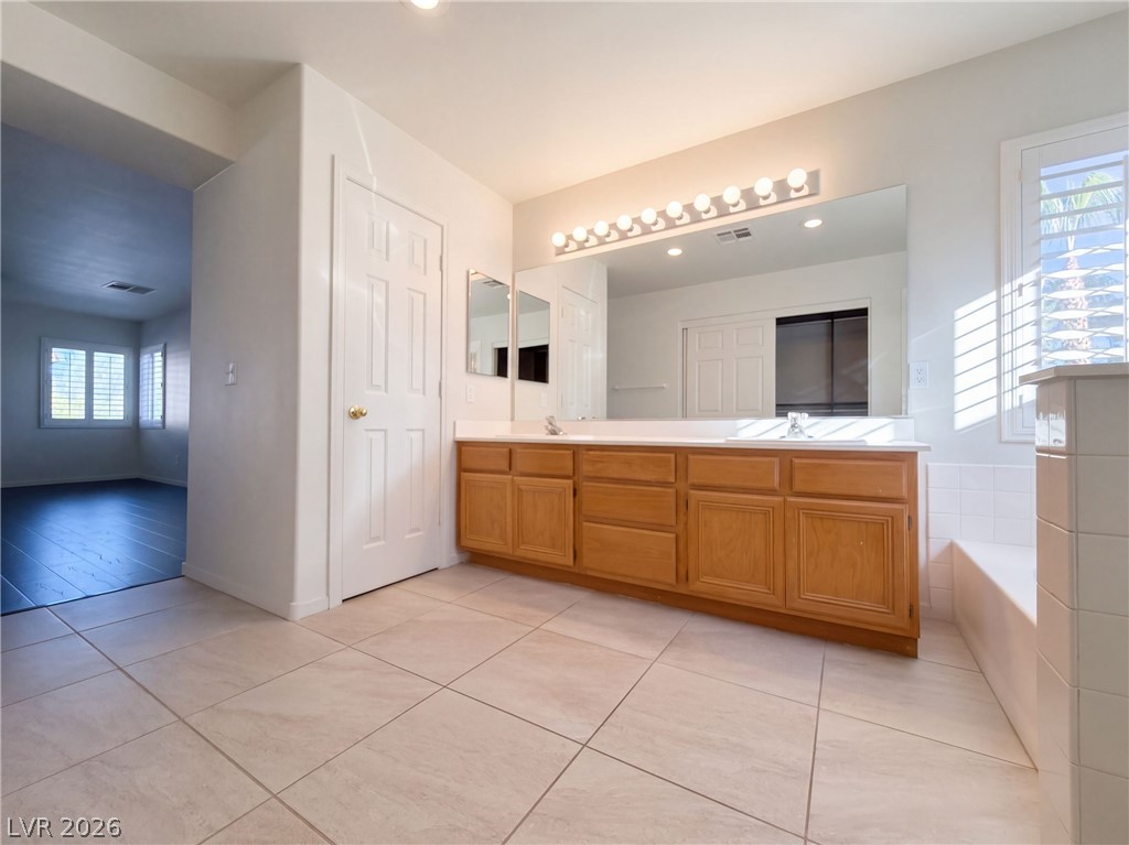 2559 Hitchcock Street Property Photo 15