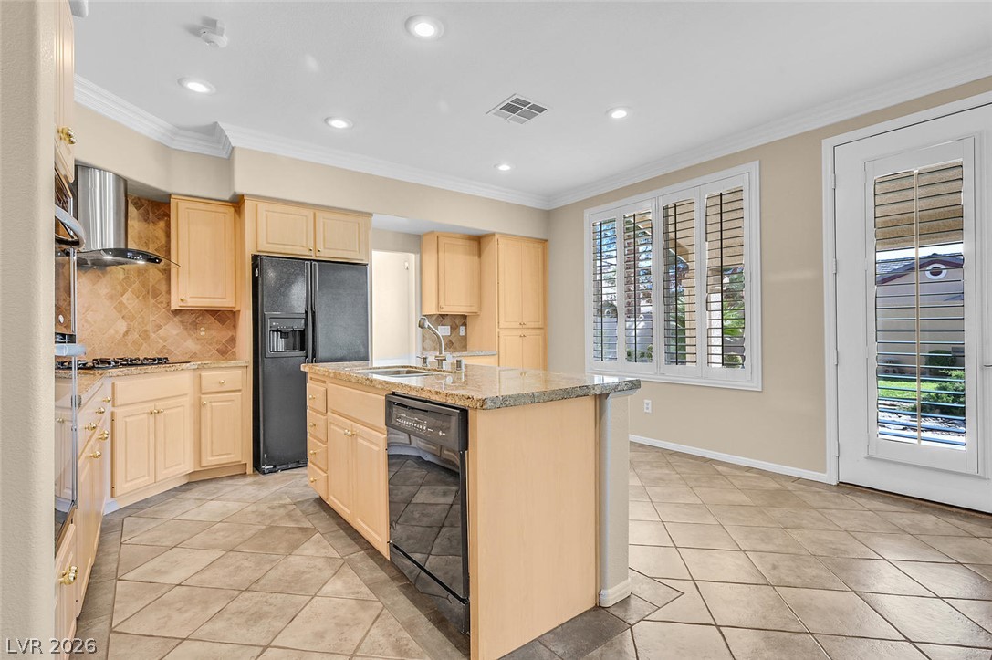 10249 Huxley Cross Lane Property Photo 8