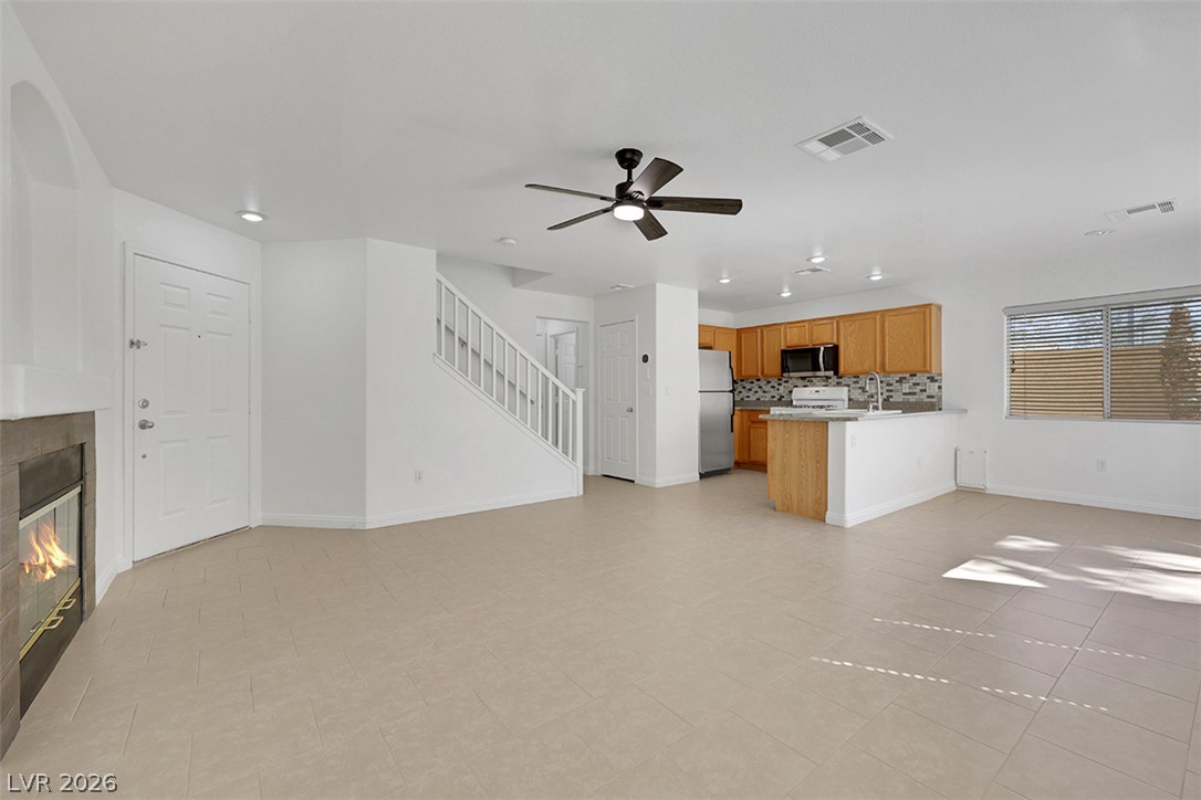 7152 Plushstone Street Property Photo 5