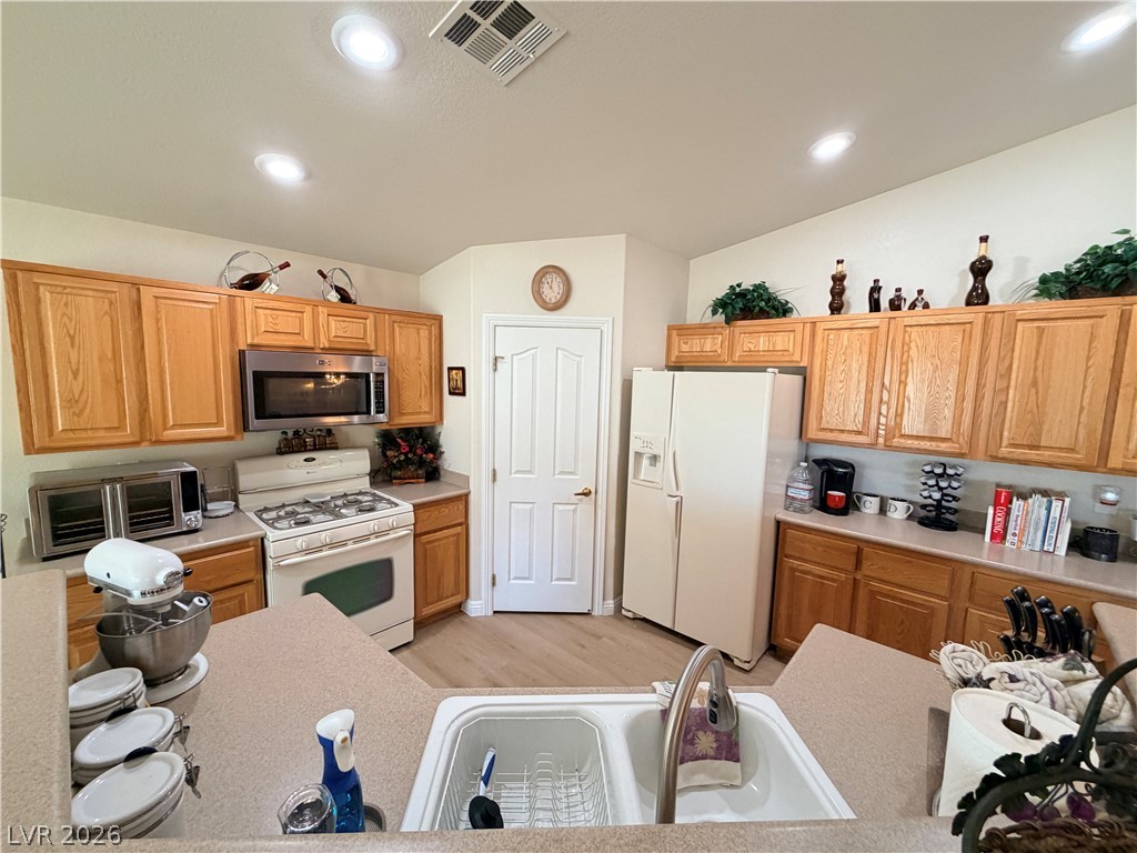 3917 Robin Knot Court Property Photo 4