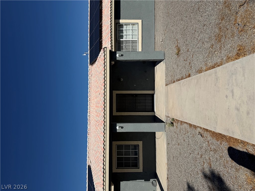 940 Indian Road Property Photo 4