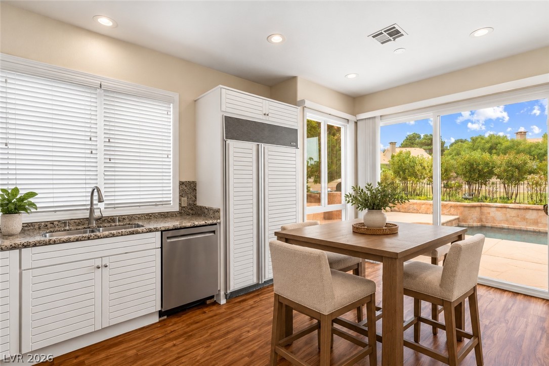 8490 Carmel Ridge Court Property Photo 12