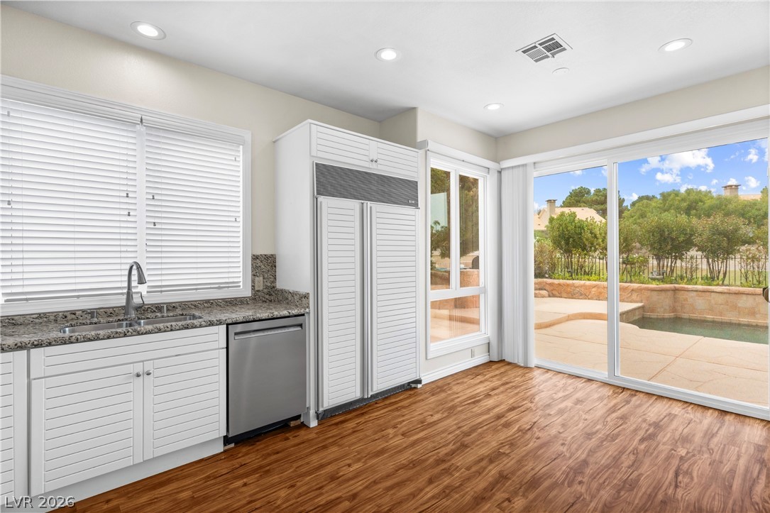 8490 Carmel Ridge Court Property Photo 13
