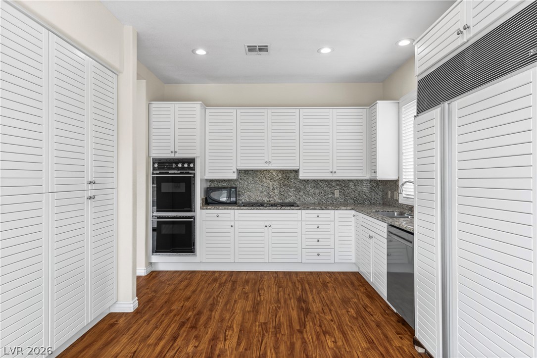 8490 Carmel Ridge Court Property Photo 14
