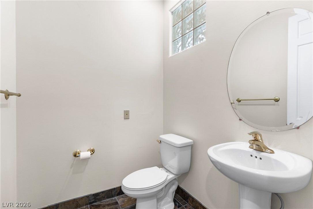 8490 Carmel Ridge Court Property Photo 15