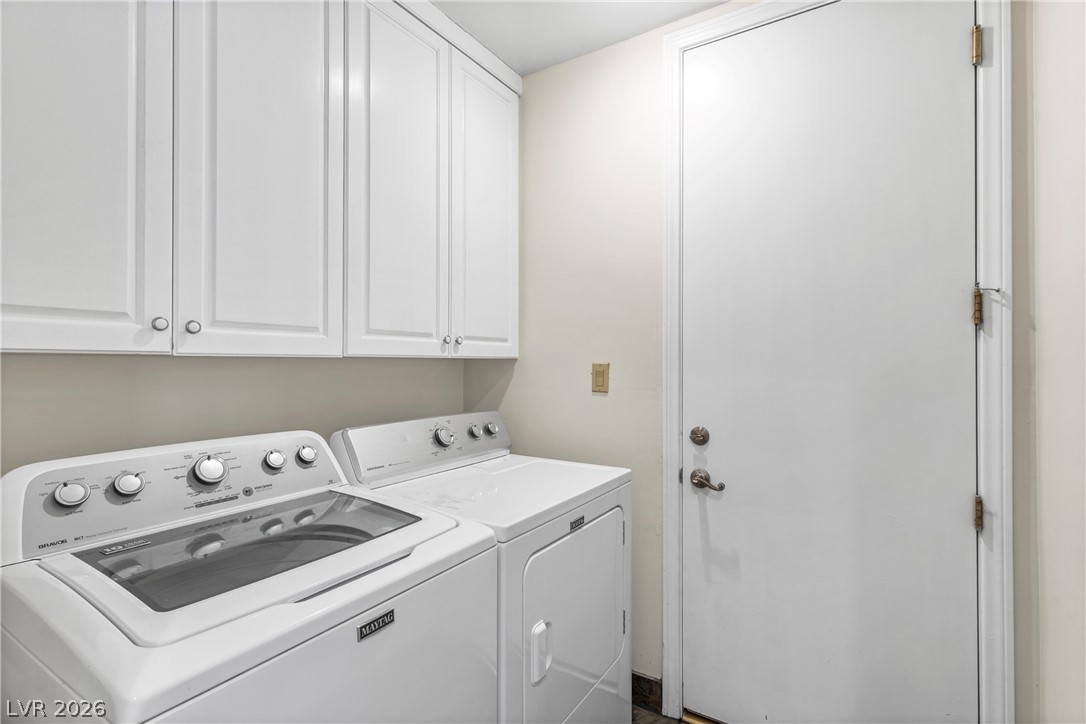 8490 Carmel Ridge Court Property Photo 16