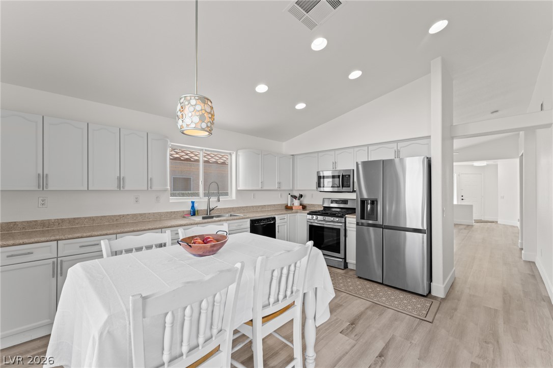 7852 Morning Flower Lane Property Photo 11