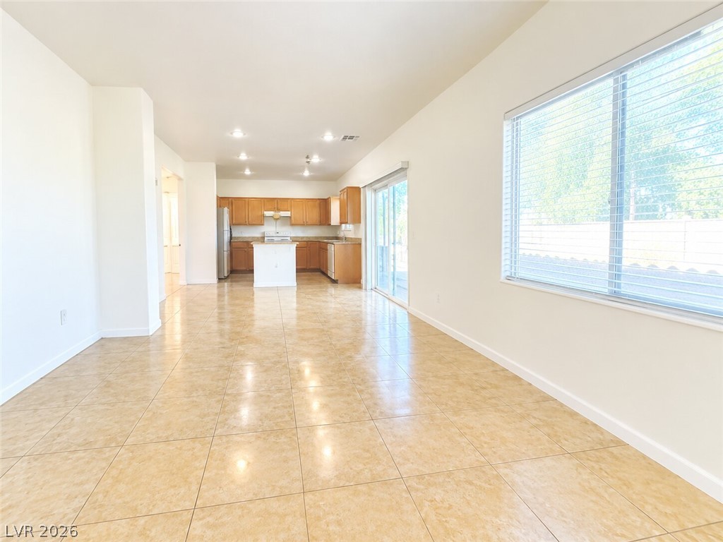 6546 Marco Vista Avenue Property Photo 7