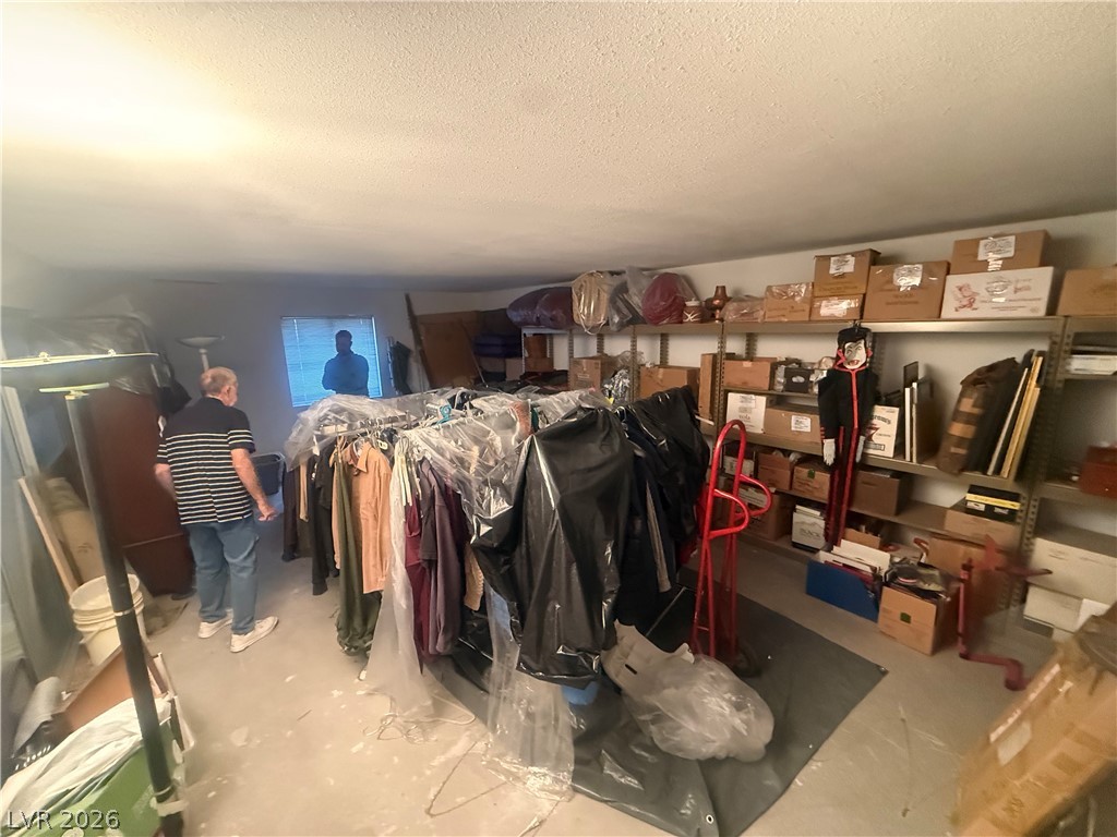 1747 East Desert Inn Road Property Photo 5