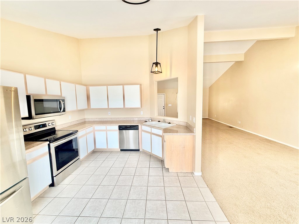 5908 East Badlands Lane Property Photo 3