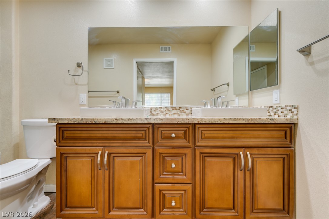 5710 East Tropicana Avenue 2046 Property Photo 3