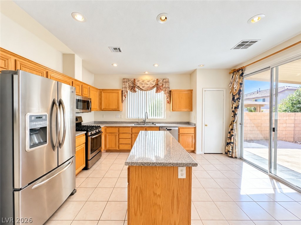 8443 Indigo Harbor Avenue Property Photo 5
