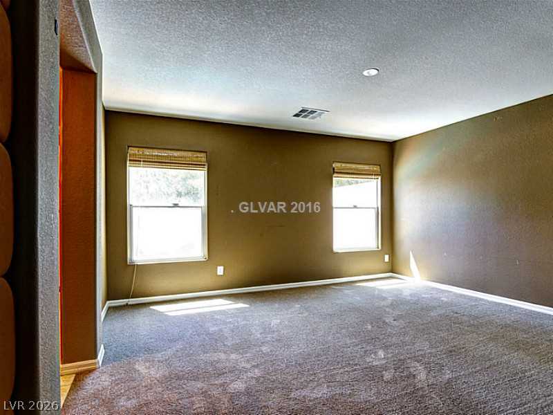 11185 Falesco Avenue Property Photo 6