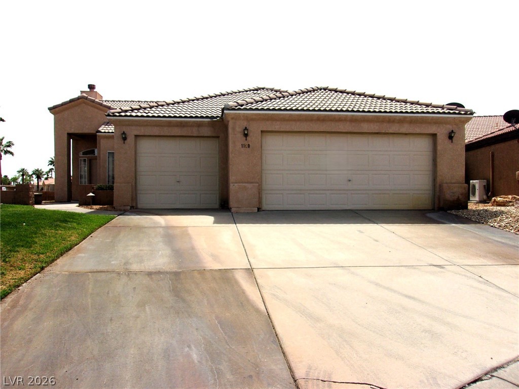 1160 Golf Club Property Photo 1