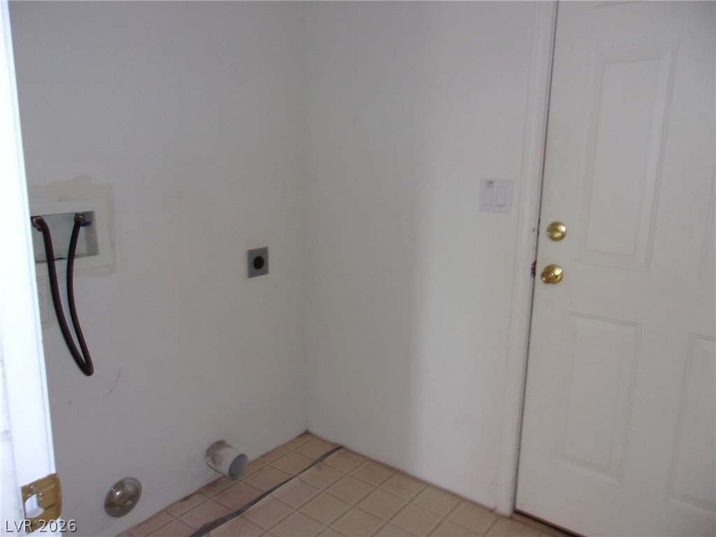 1160 Golf Club Property Photo 13