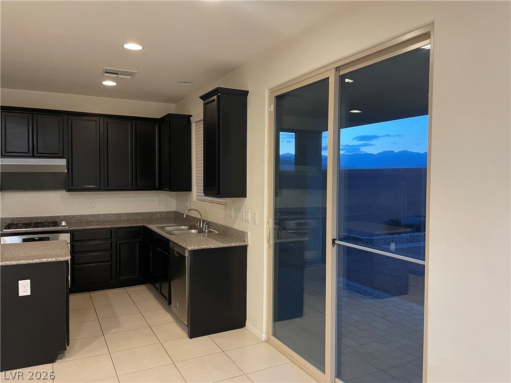 8222 Grizzly Peak Drive Property Photo 4