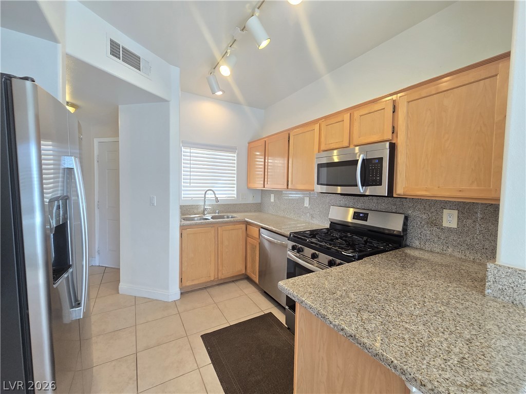 8501 West University Avenue 2074 Property Photo 6
