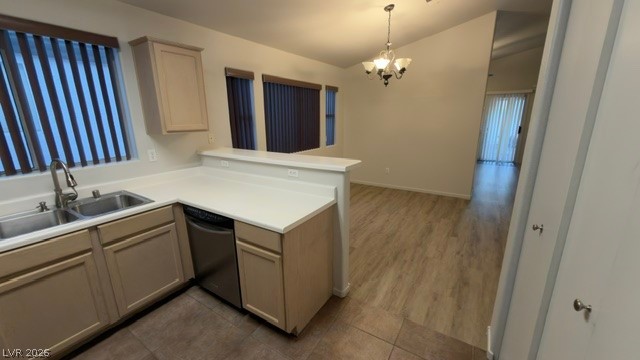 4280 Village Hills Street Property Photo 15