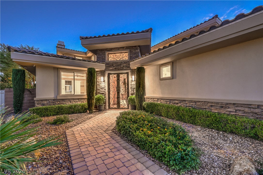 9727 Dream Brook Court Property Photo 10
