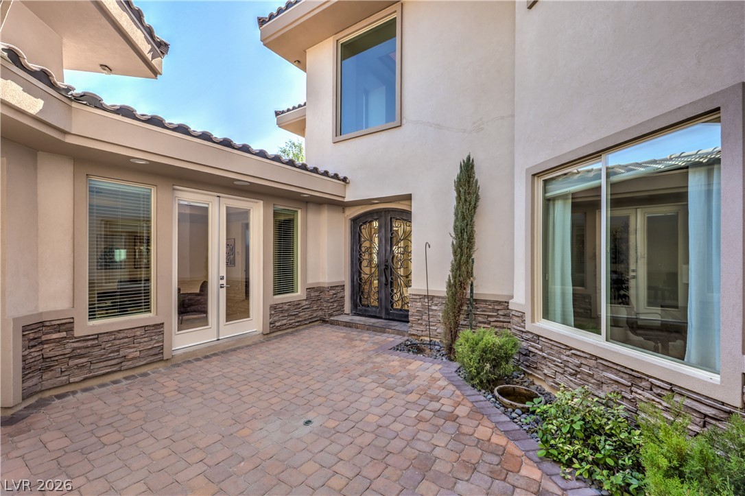9727 Dream Brook Court Property Photo 11